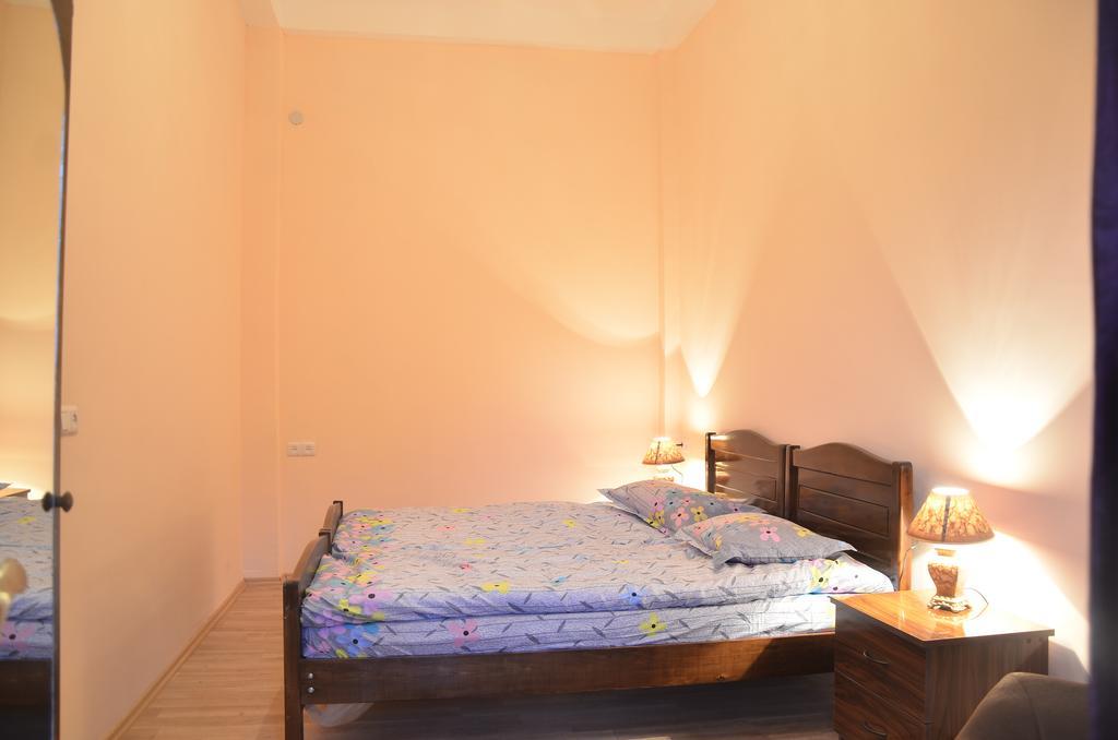 Tbilisi Apartment Стая снимка
